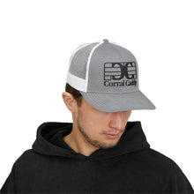 Laden Sie das Bild in den Galerie-Viewer, Snapback Trucker Cap